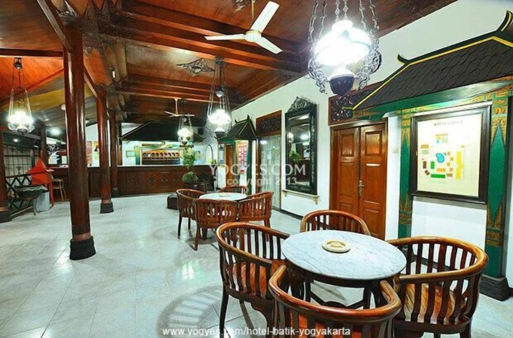 Hotel Batik Γιογκιακάρτα Εξωτερικό φωτογραφία