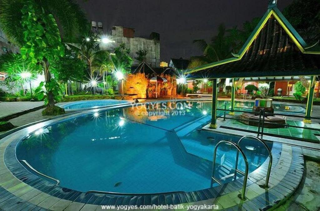 Hotel Batik Γιογκιακάρτα Εξωτερικό φωτογραφία