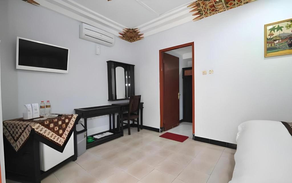 Hotel Batik Γιογκιακάρτα Εξωτερικό φωτογραφία