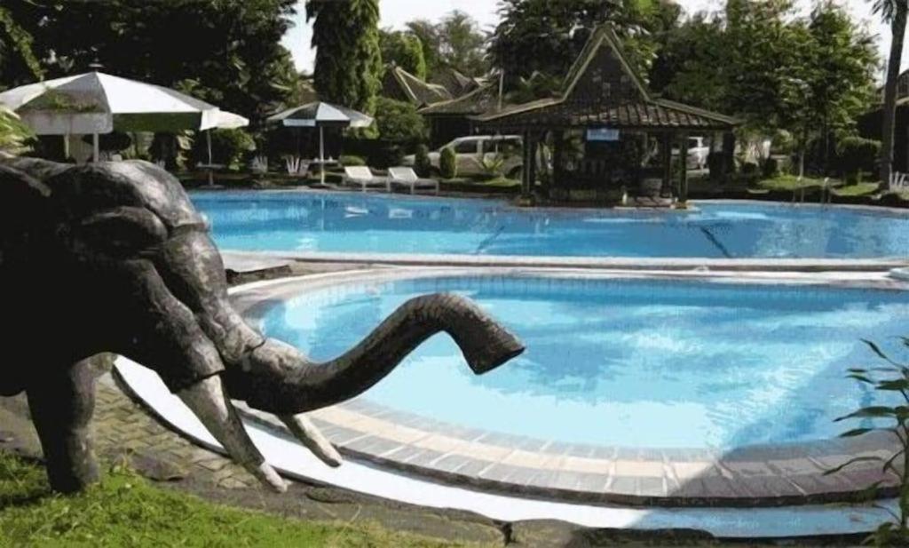Hotel Batik Γιογκιακάρτα Εξωτερικό φωτογραφία