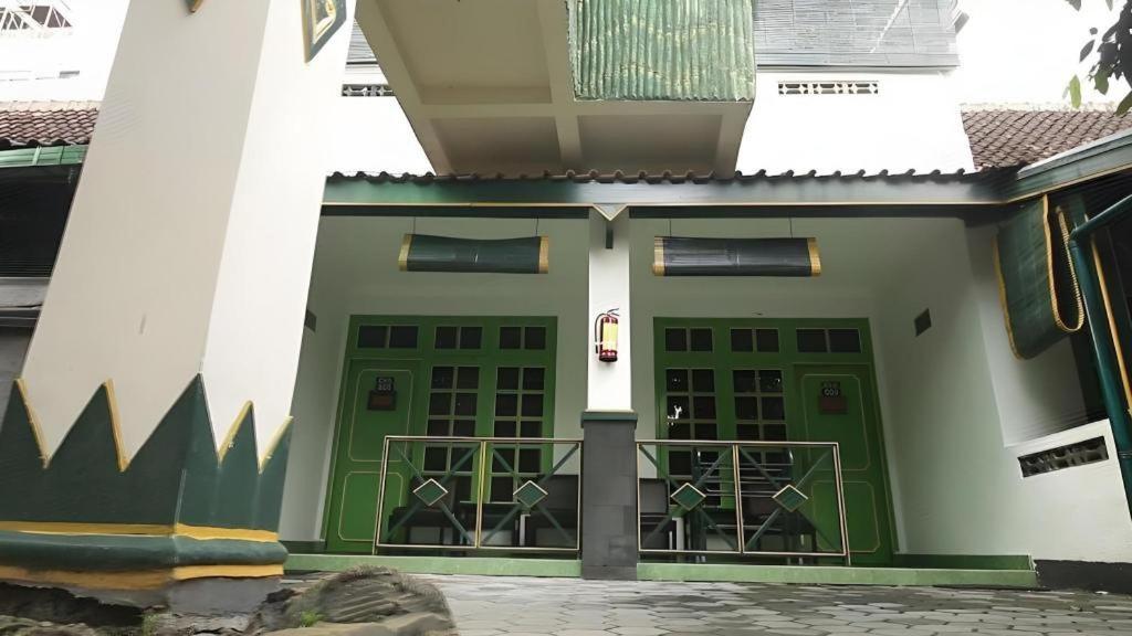 Hotel Batik Γιογκιακάρτα Εξωτερικό φωτογραφία